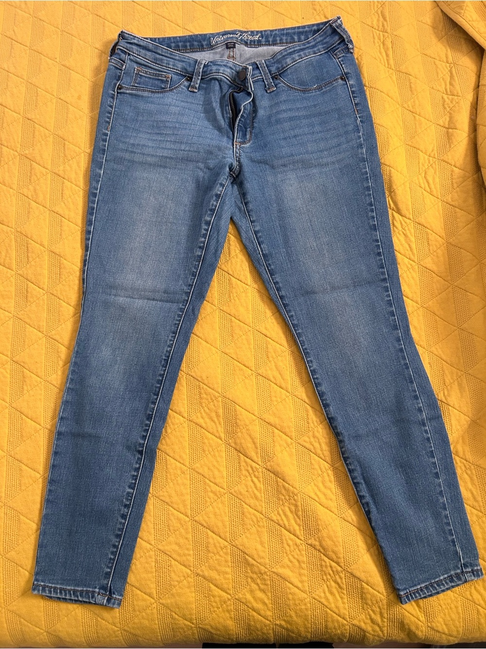 Universal Women’s Medium Blue Skinny Jeans